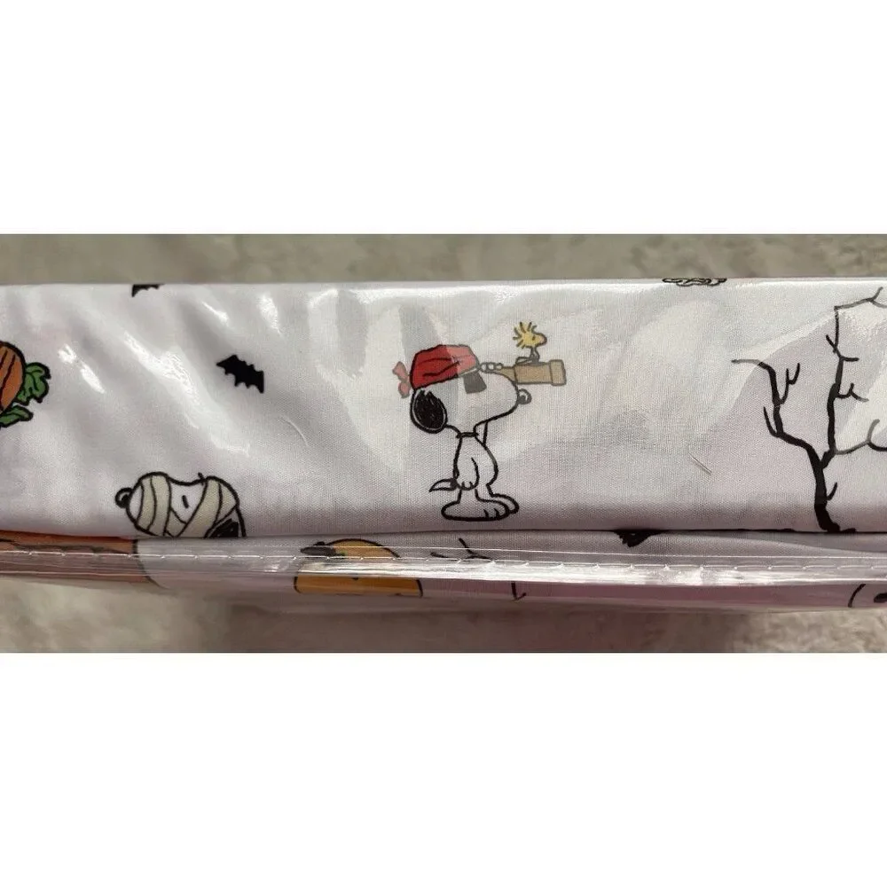 Peanuts Snoopy Woodstock Halloween QUEEN Size Sheet Set Doghouse Pumpkin Moon‎
